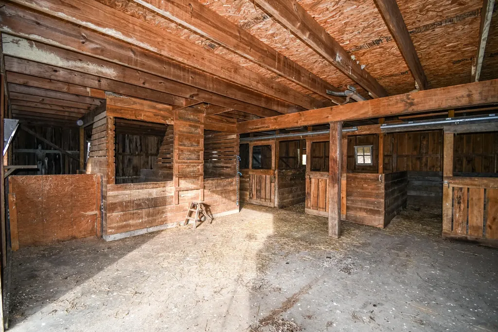 1233 Logan Run Road Flemingsburg KY 41041