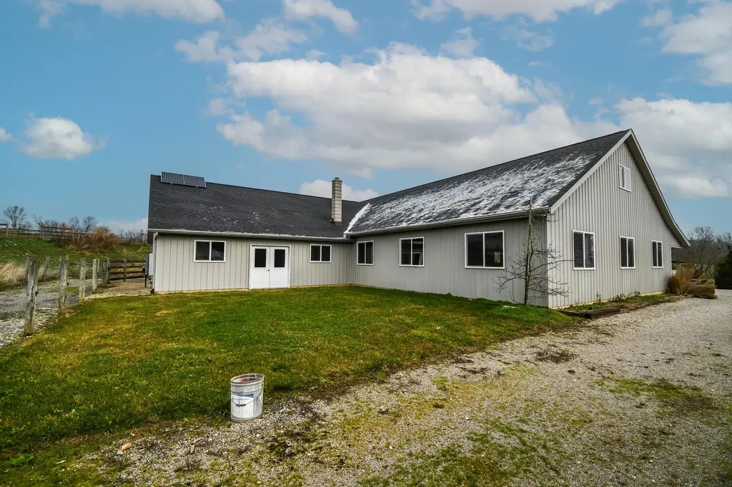 1233 Logan Run Road Flemingsburg KY 41041