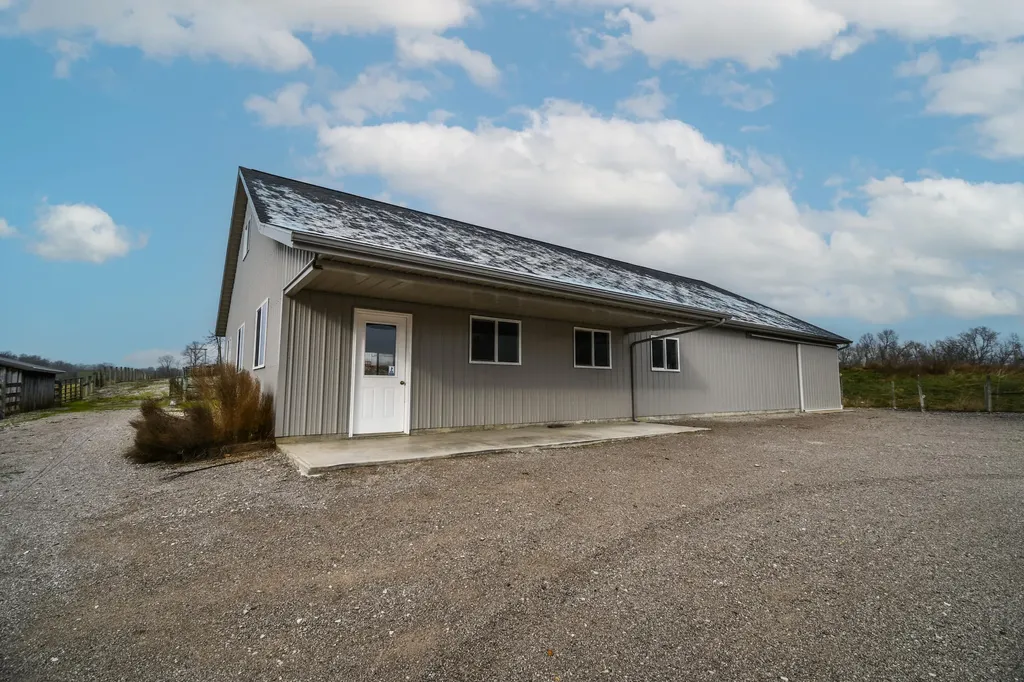 1233 Logan Run Road Flemingsburg KY 41041