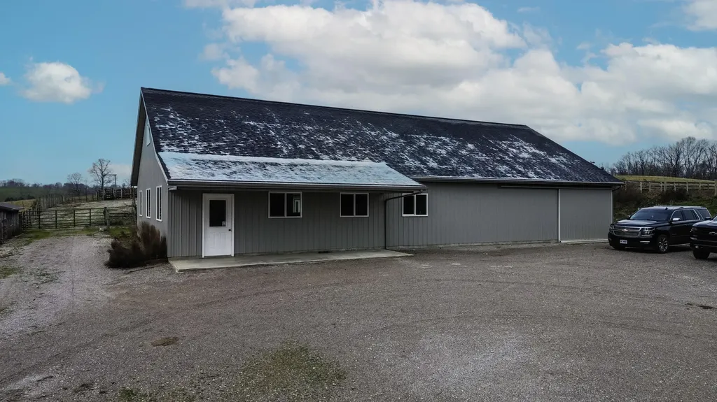 1233 Logan Run Road Flemingsburg KY 41041