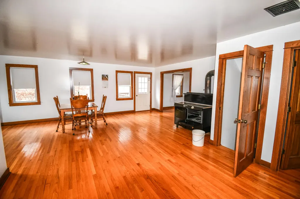 1233 Logan Run Road Flemingsburg KY 41041