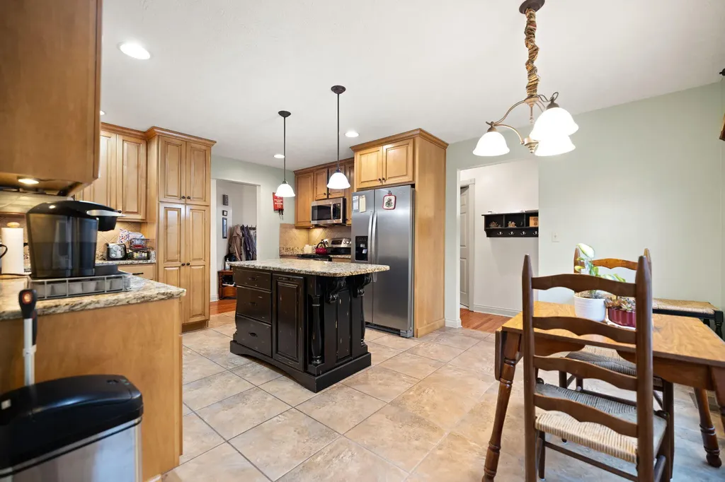 871 Woods Edge Drive Somerset KY 42503