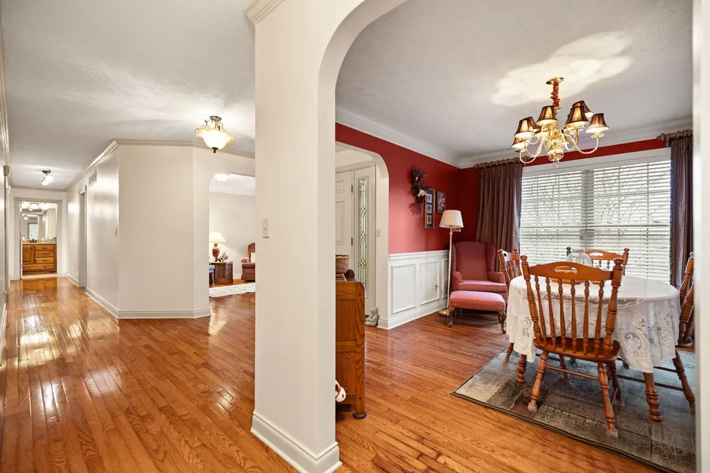 871 Woods Edge Drive Somerset KY 42503