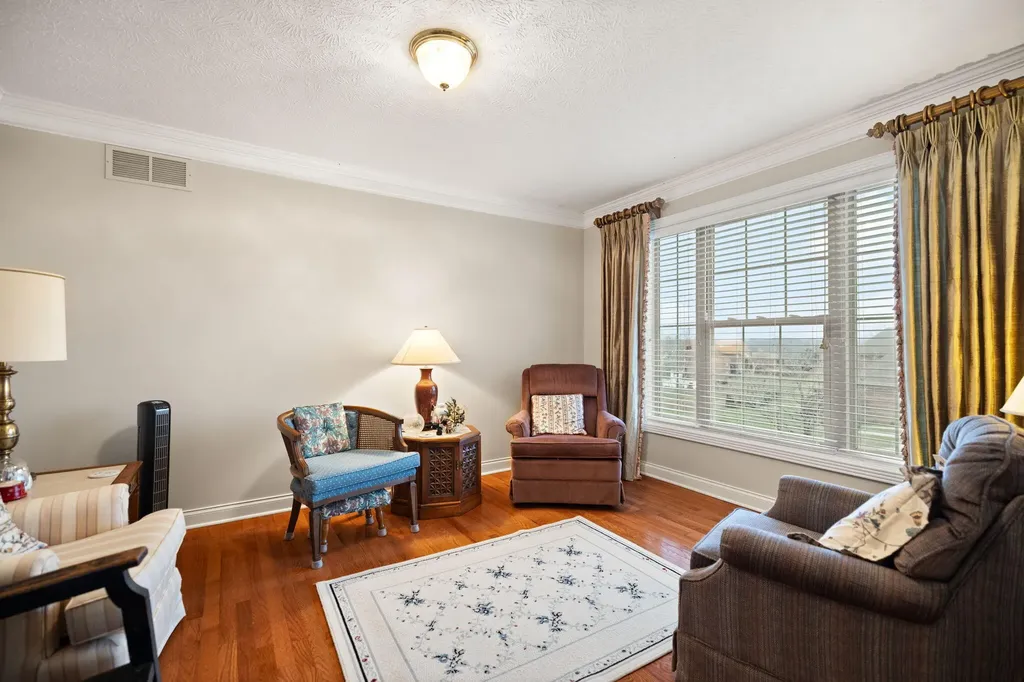 871 Woods Edge Drive Somerset KY 42503