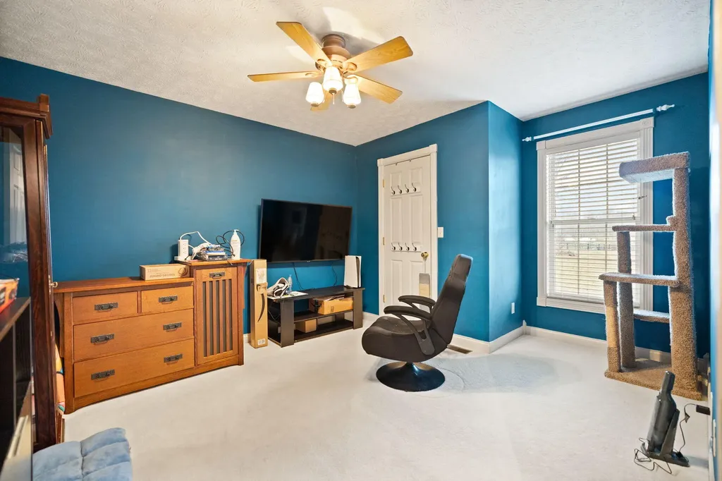 871 Woods Edge Drive Somerset KY 42503