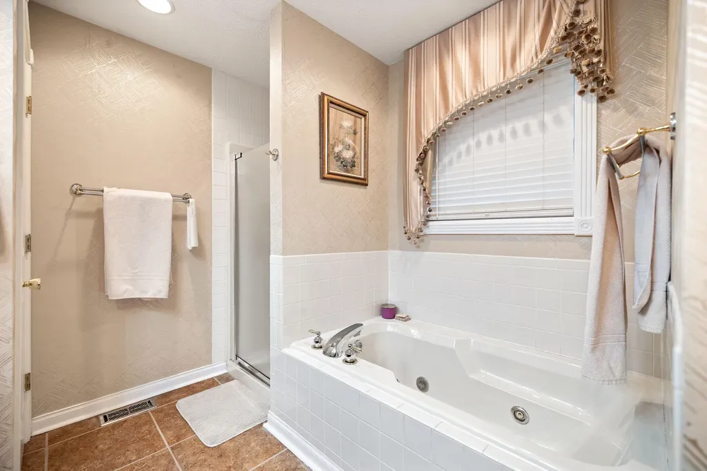 871 Woods Edge Drive Somerset KY 42503