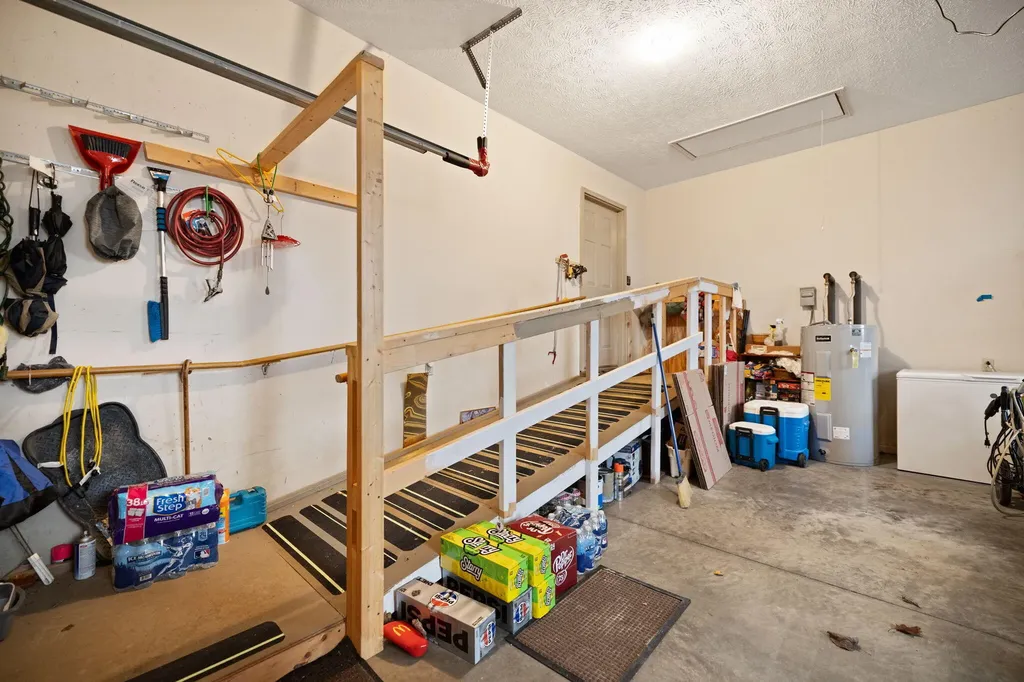 871 Woods Edge Drive Somerset KY 42503