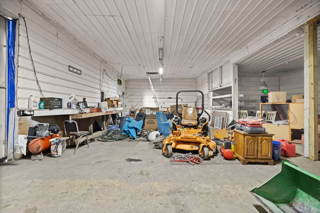 63 Elisha B Lane Mayking KY 41837