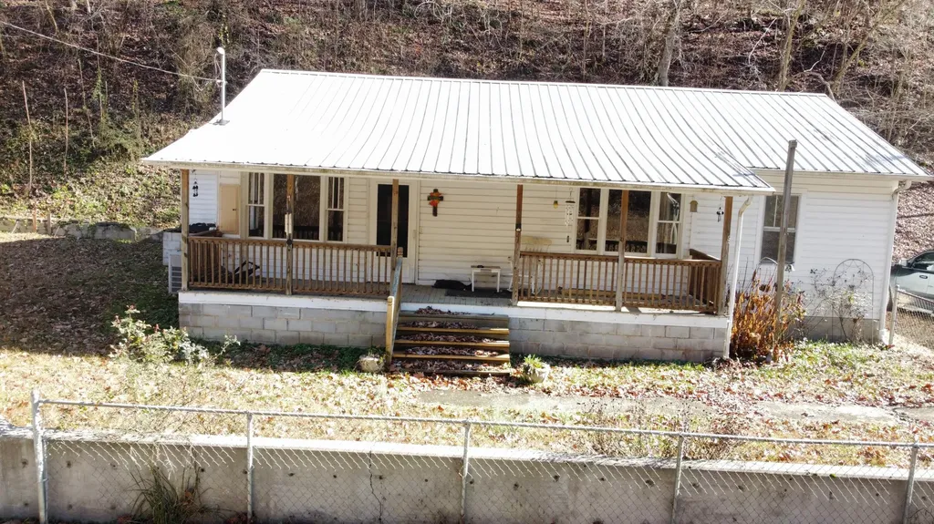 432 Joe Little Fork Road Jackson KY 41339