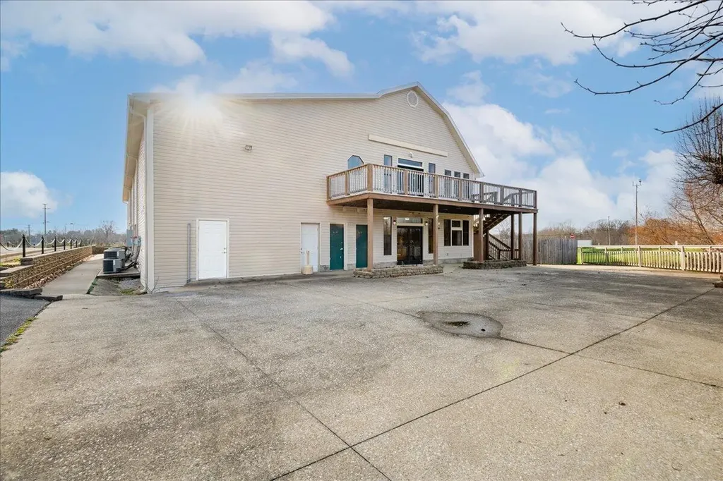 430 Tom Jensen Highway London KY 40741