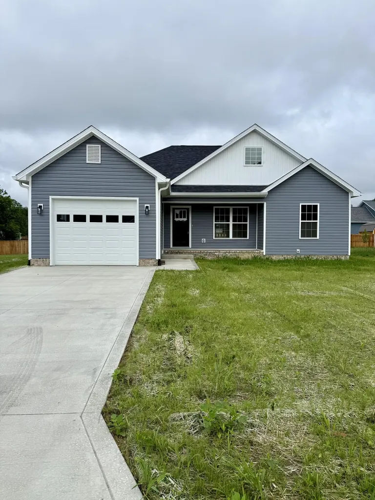 102 Knob View Trace Junction City KY 40440