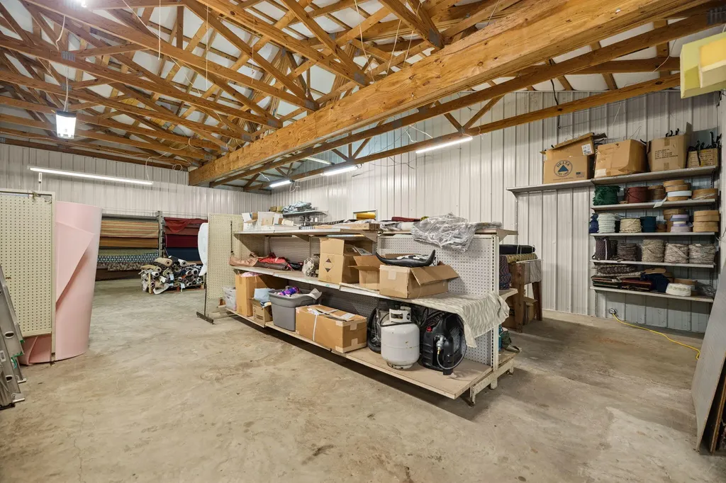2435 N Laurel Road London KY 40741