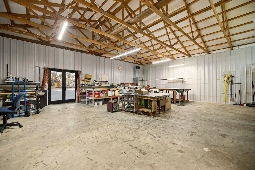 2435 N Laurel Road London KY 40741