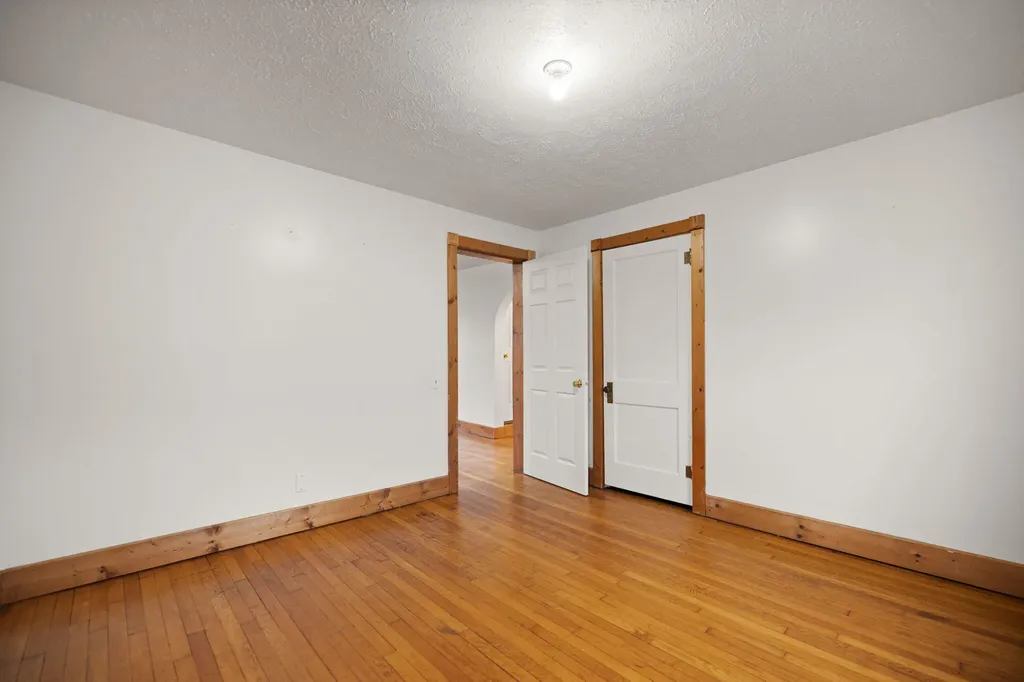 2435 N Laurel Road London KY 40741