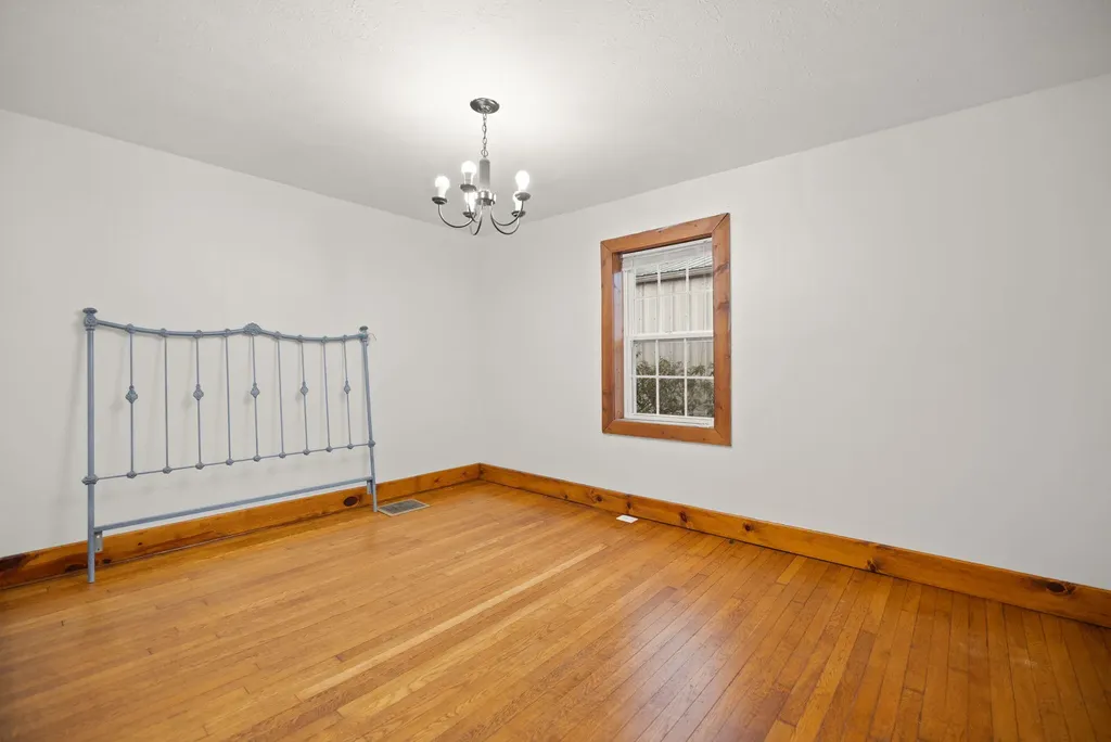 2435 N Laurel Road London KY 40741