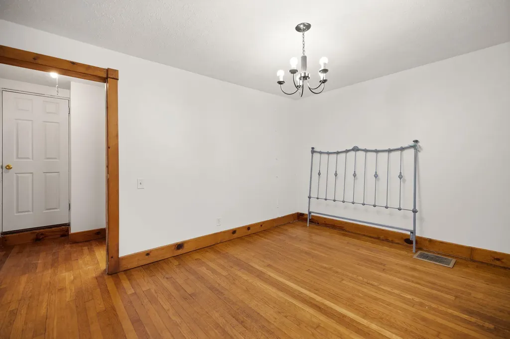 2435 N Laurel Road London KY 40741