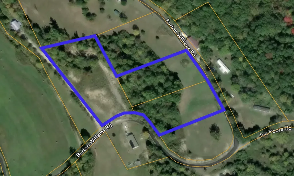 1237 Burton Williams Road Irvine KY 40336