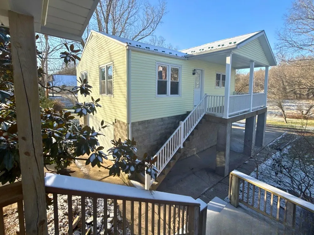 321 Riverside Drive West Liberty KY 41472