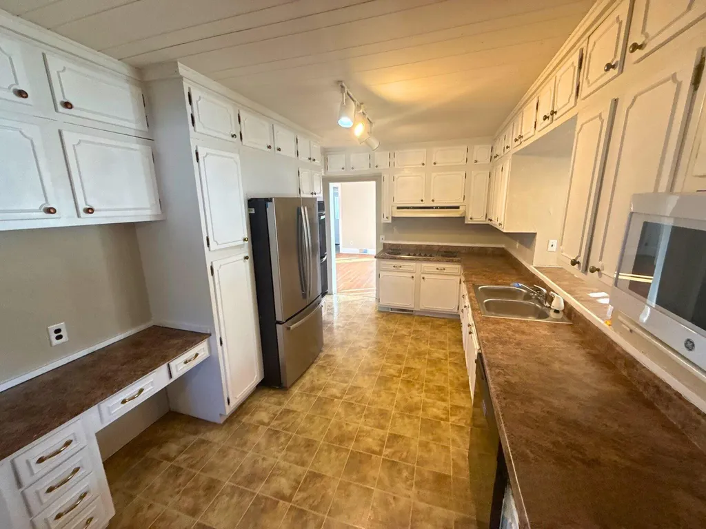321 Riverside Drive West Liberty KY 41472