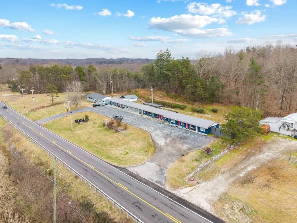 1165 S Ky-11 Beattyville KY 41311