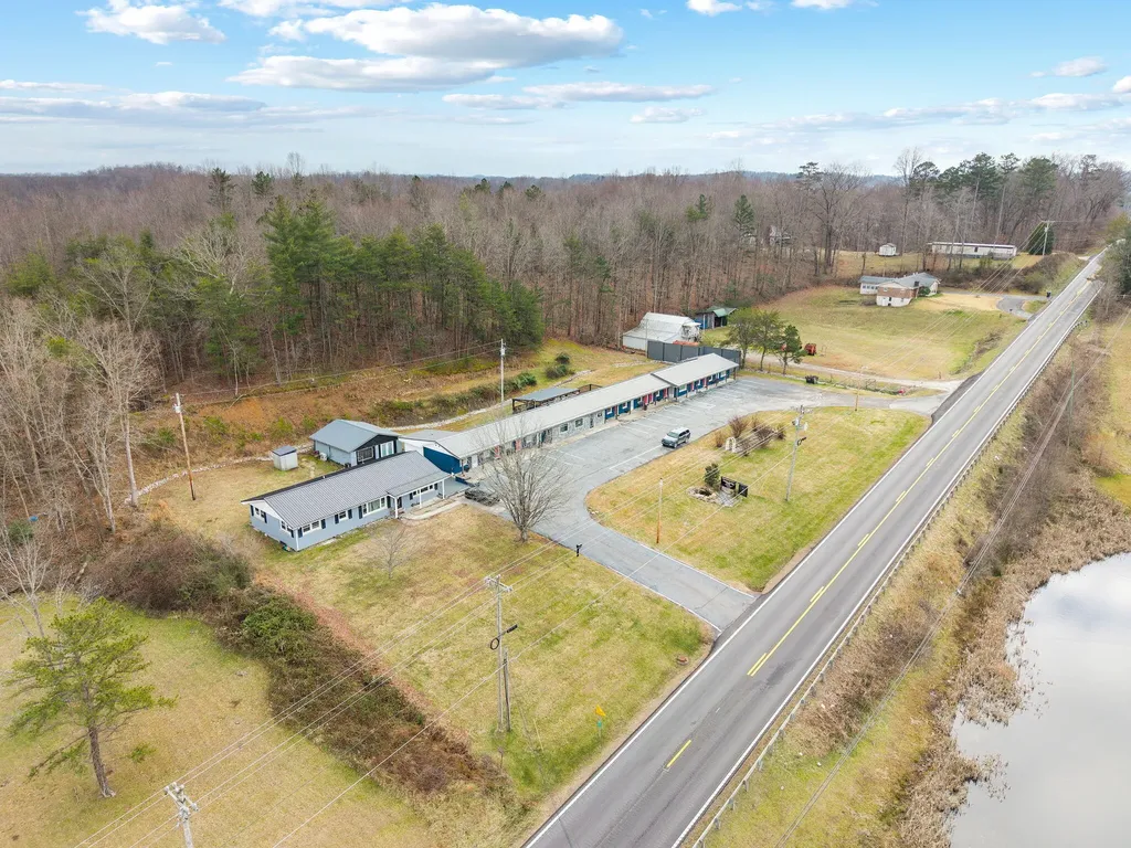 1165 S Ky-11 Beattyville KY 41311