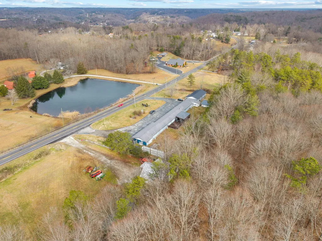 1165 S Ky-11 Beattyville KY 41311