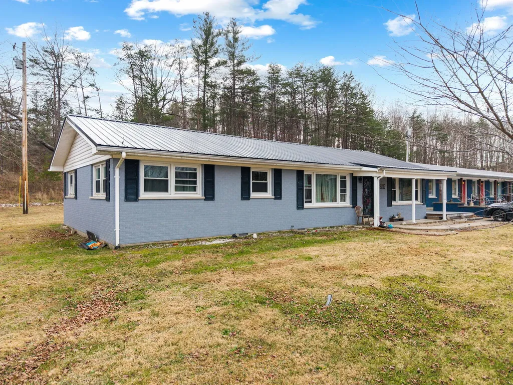 1165 S Ky-11 Beattyville KY 41311
