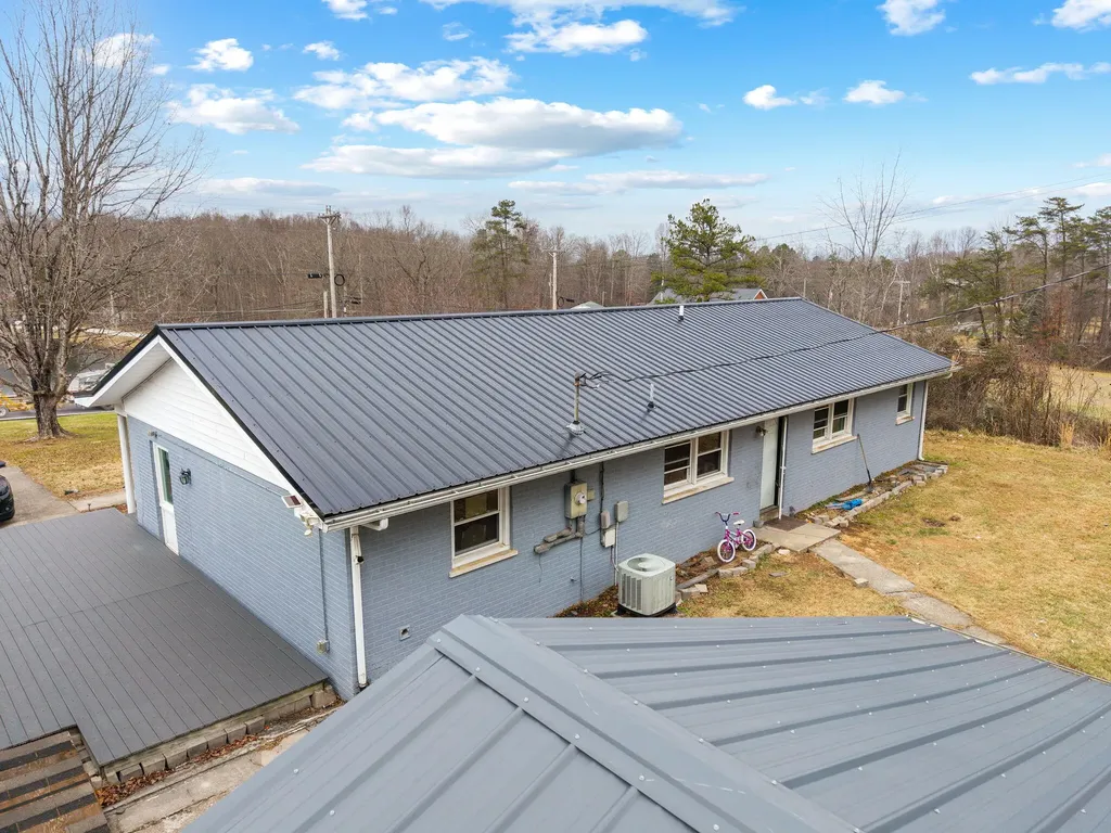 1165 S Ky-11 Beattyville KY 41311