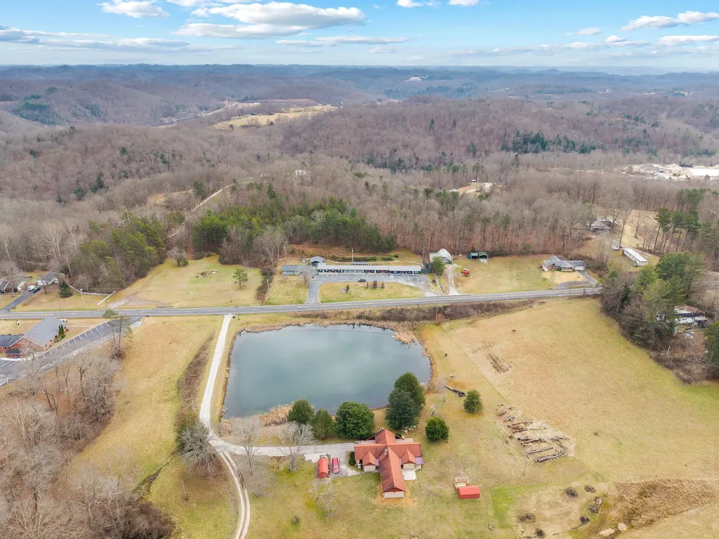 1165 S Ky-11 Beattyville KY 41311