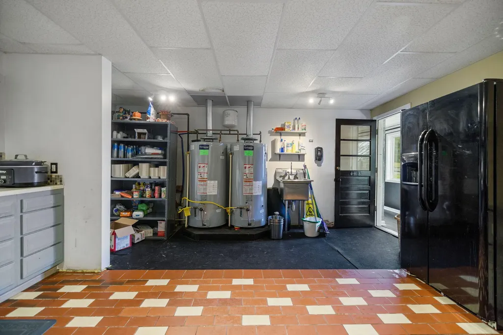1165 S Ky-11 Beattyville KY 41311