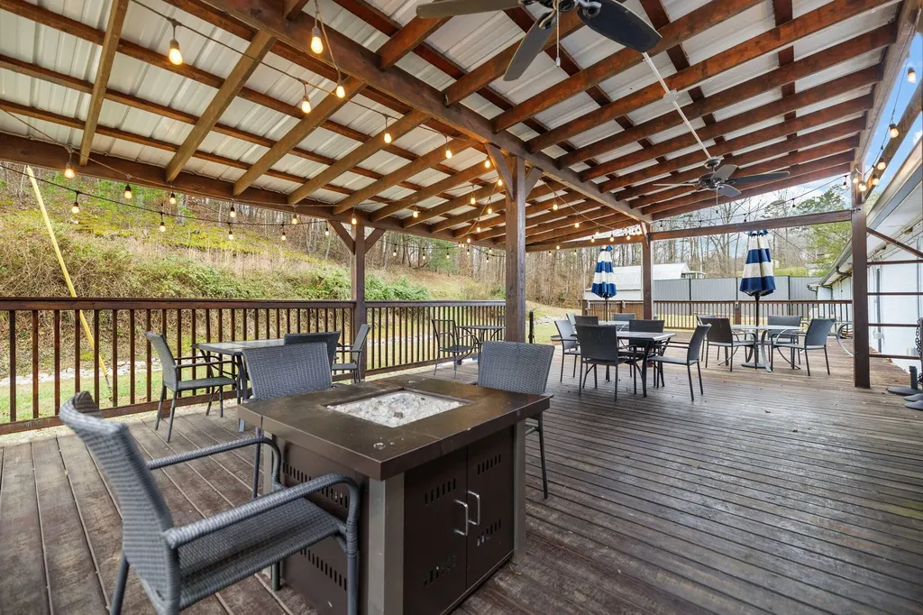 1165 S Ky-11 Beattyville KY 41311