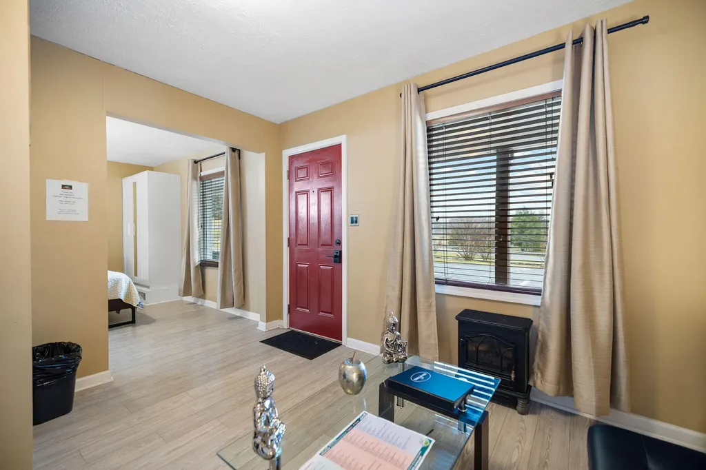 1165 S Ky-11 Beattyville KY 41311