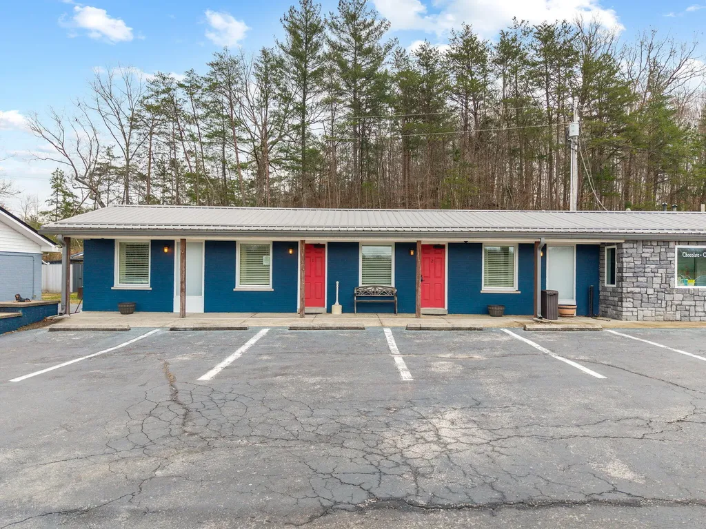 1165 S Ky-11 Beattyville KY 41311