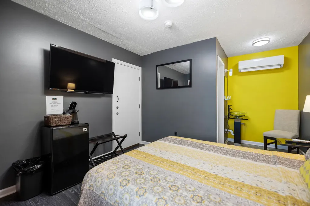 1165 S Ky-11 Beattyville KY 41311