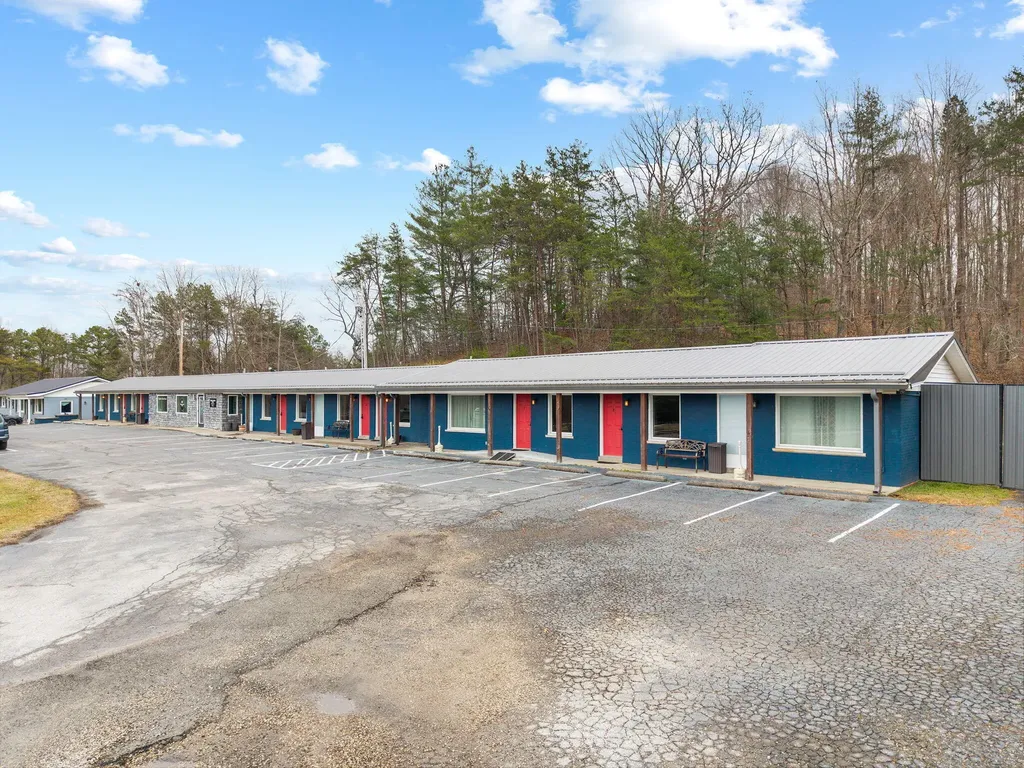 1165 S Ky-11 Beattyville KY 41311