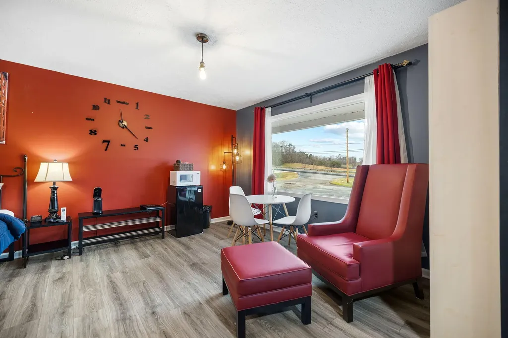 1165 S Ky-11 Beattyville KY 41311