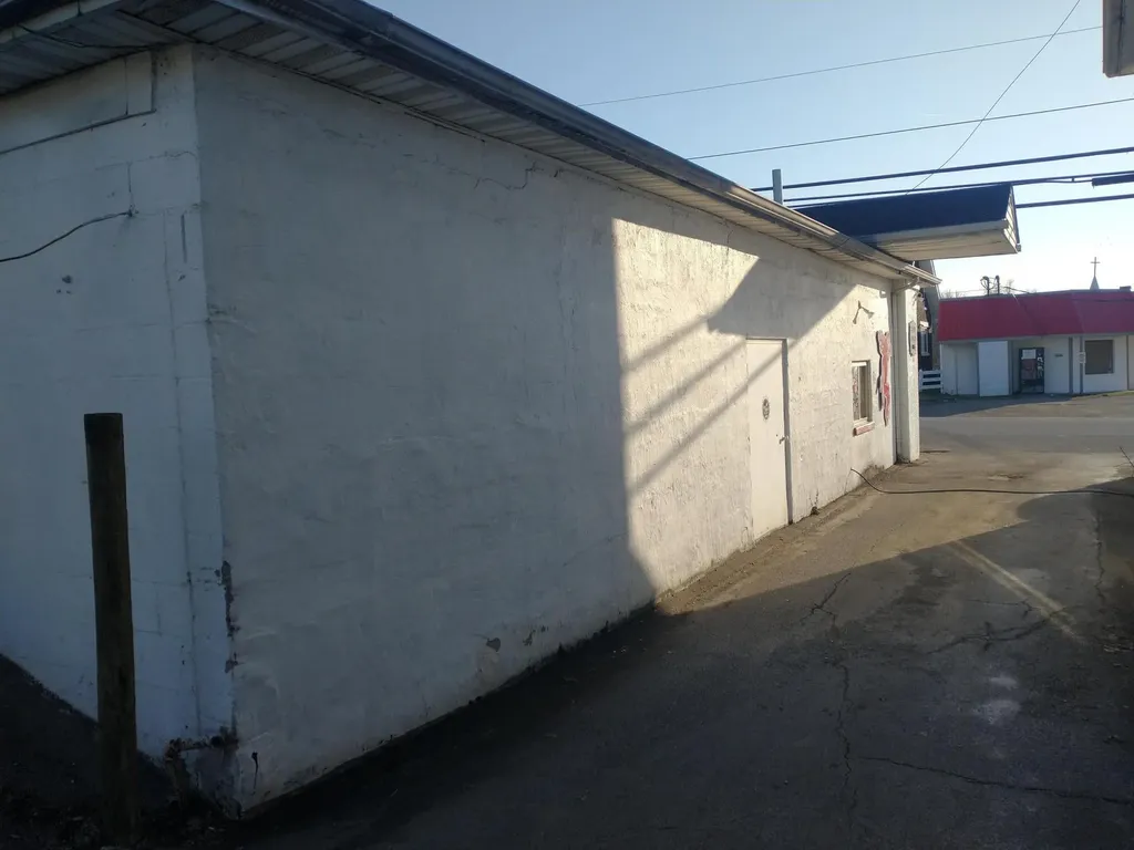 137 East Broadway Street Winchester KY 40391