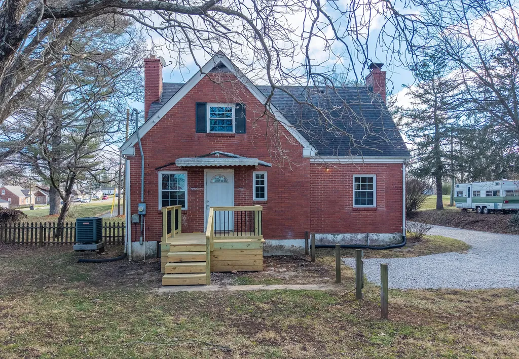 267 Stanford Street Science Hill KY 42553