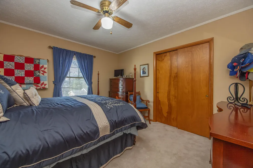 308 Kennedy Heights Carlisle KY 40311