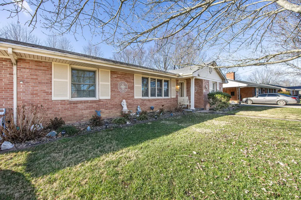 308 Kennedy Heights Carlisle KY 40311