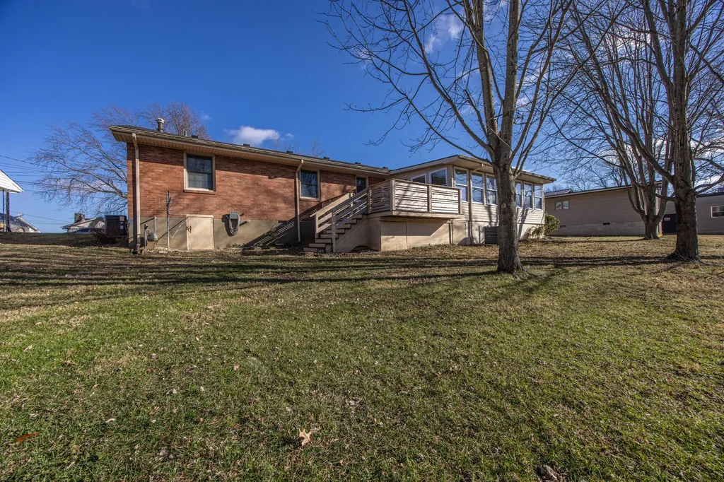 308 Kennedy Heights Carlisle KY 40311