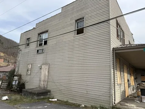 2517 N Main Street Hazard KY 41701