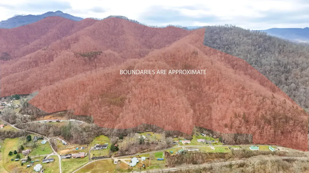 9999 Highway 3451 Harlan KY 40831