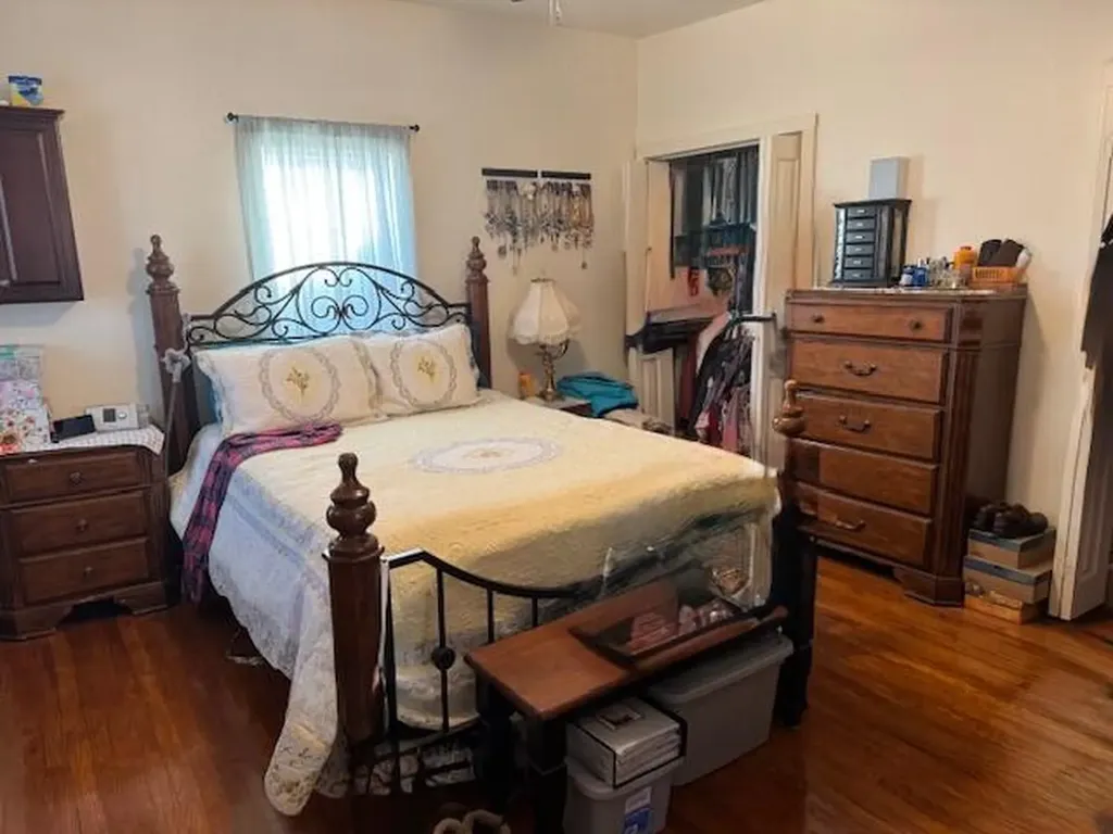 224 Main Whitley City KY 42653
