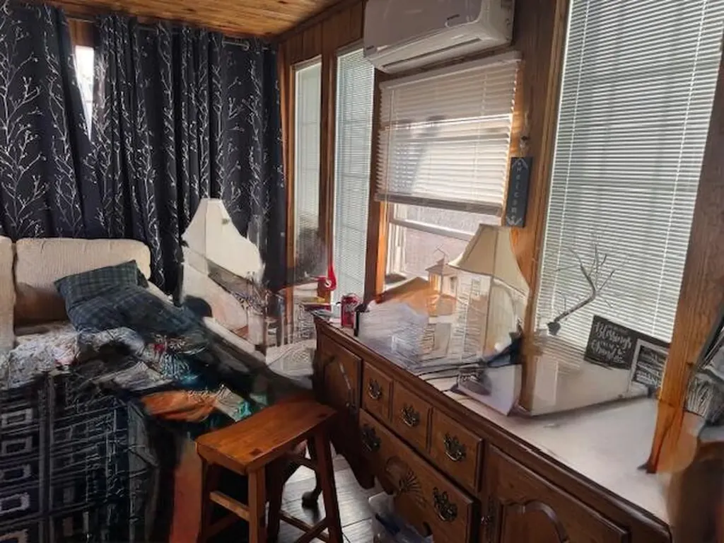 224 Main Whitley City KY 42653