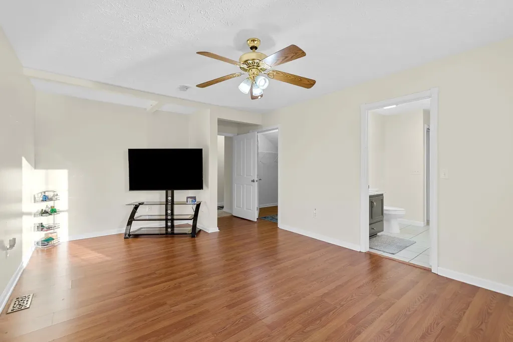 175 General Cleburne Drive Richmond KY 40475
