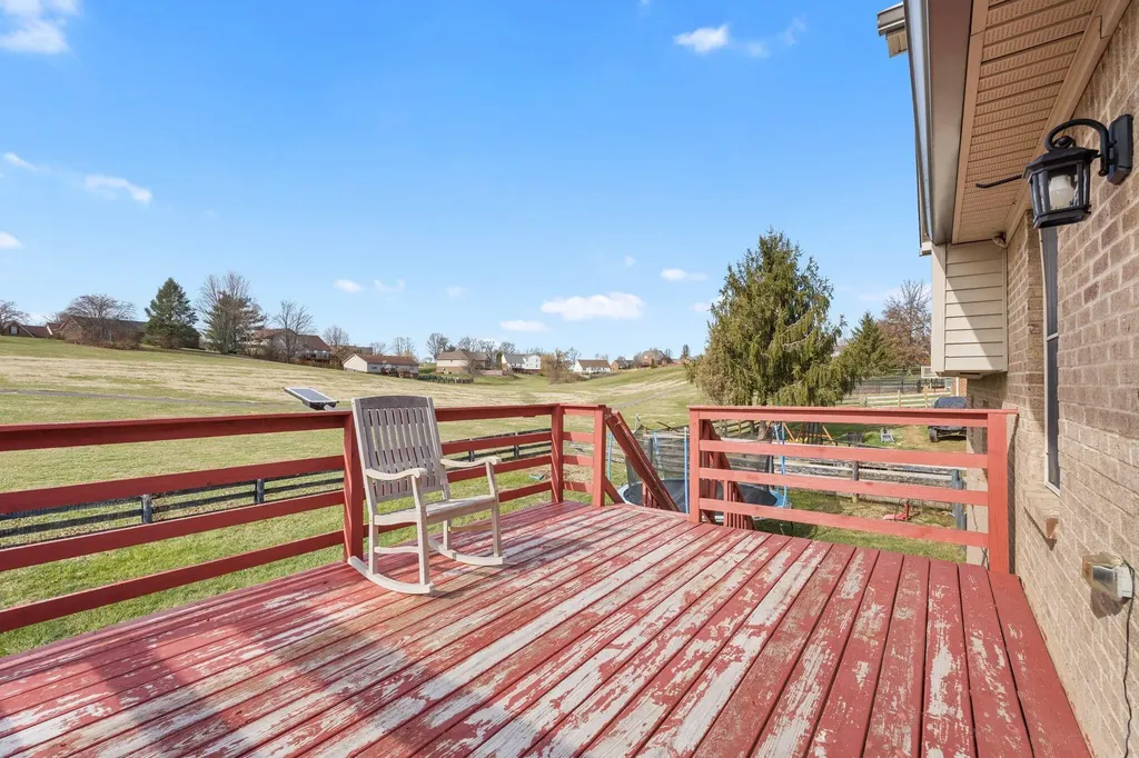 175 General Cleburne Drive Richmond KY 40475