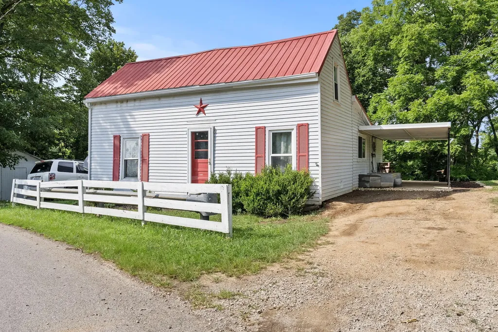 500 Colville Road Paris KY 40361