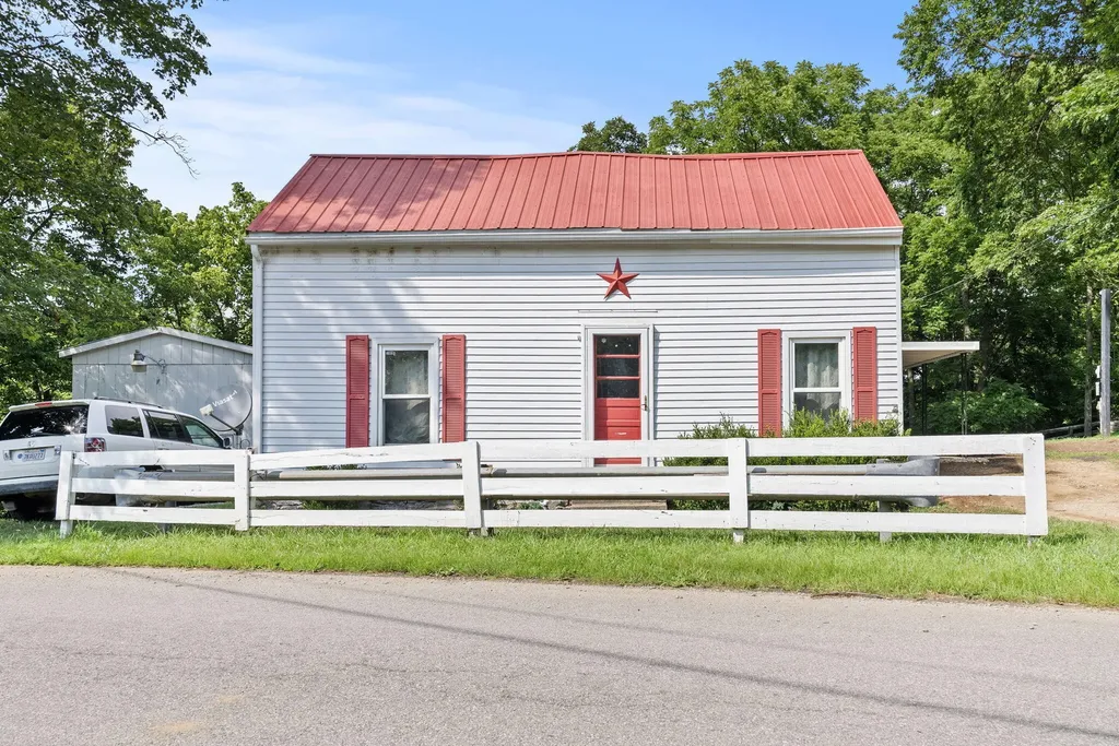 500 Colville Road Paris KY 40361