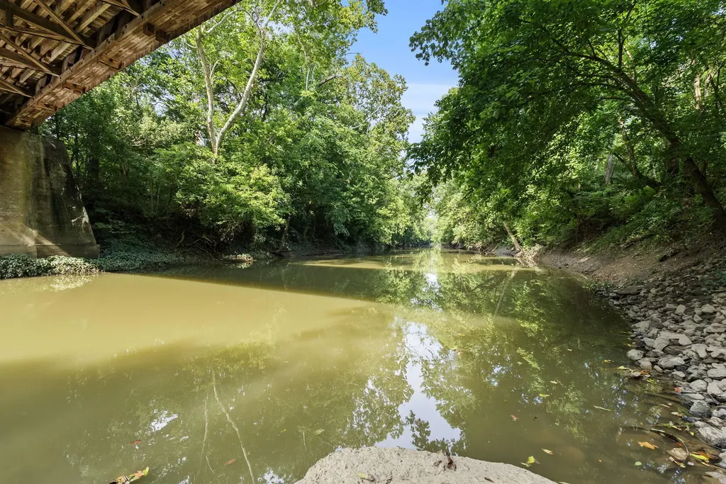 500 Colville Road Paris KY 40361